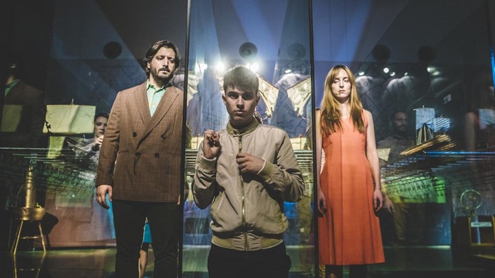 Συγκινεί βαθιά ο Ντάρμας στο «Ποιος σκότωσε το σκύλο τα μεσάνυχτα»