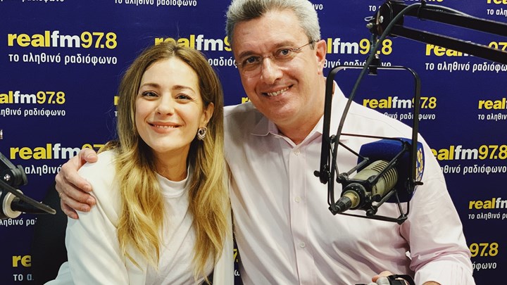 Η Νατάσσα Μποφίλιου στο στούντιο του Realfm 97,8
