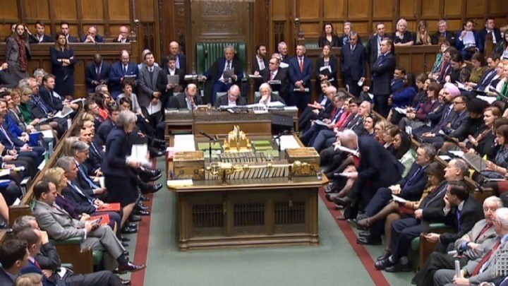 “Πράσινο φως” από τους Βρετανούς βουλευτές στην αναβολή του Brexit