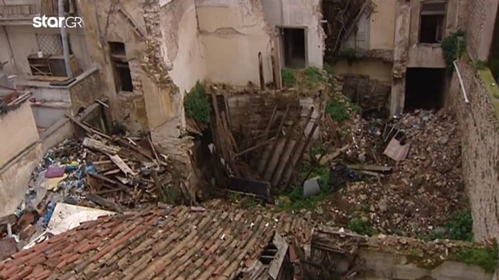 Χωματερή πίσω από… κτίριο Υπουργείου – ΒΙΝΤΕΟ
