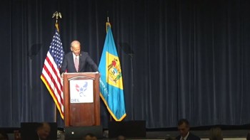 Ανακοίνωσε…κατά λάθος ότι θα είναι υποψήφιος και το πήρε πίσω – ΒΙΝΤΕΟ