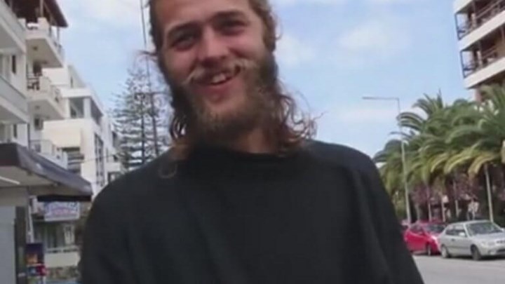 Ο τουρίστας που άφησε άναυδους τους κατοίκους του Ρεθύμνου – ΒΙΝΤΕΟ