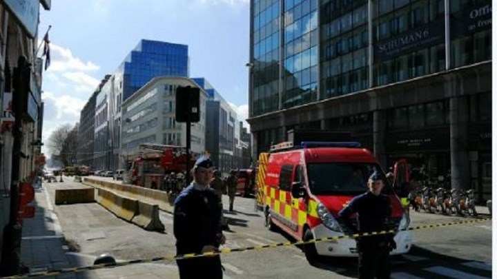 Οι πρώτες εικόνες από τις Βρυξέλλες μετά το τηλεφώνημα για βόμβα – ΦΩΤΟ