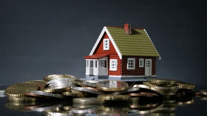 Κρίσιμη τηλεδιάσκεψη κυβέρνηση-θεσμών για την προστασία της πρώτης κατοικίας