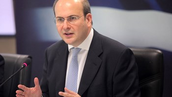 Χατζηδάκης: Οι ελληνικοί σιδηρόδρομοι βυθίζονται σε ακόμα μεγαλύτερη απαξίωση