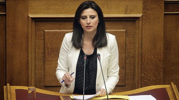 Κυρώσεις σε βάρος βουλευτών που φωτογράφισαν το ψηφοδέλτιό της ζήτησε η Νίνα Κασιμάτη του ΣΥΡΙΖΑ