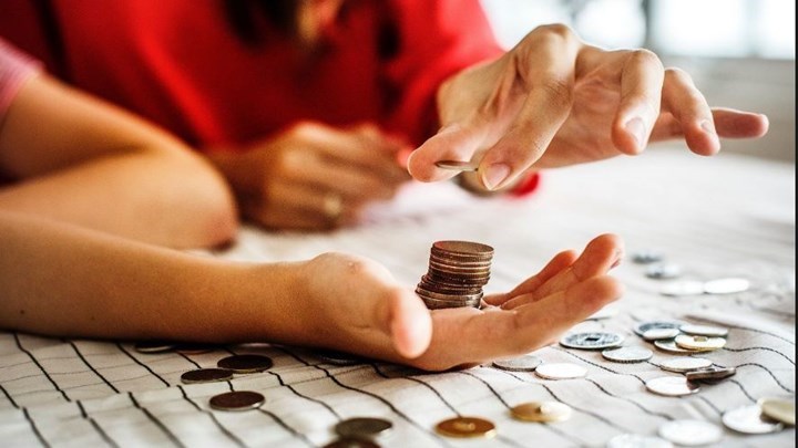 Στοιχεία – σοκ για τα εισοδήματα των Ελλήνων – Χάθηκαν 26,7 δισ. ευρώ – Πόσοι δηλώνουν λιγότερα από 10.000 ευρώ