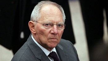 Σόιμπλε: Σκέφθηκα να παραιτηθώ επειδή δεν υπήρξε Grexit