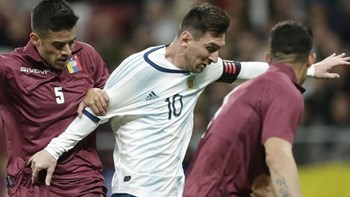 Με το…αριστερό η επιστροφή του Μέσι στην Αργεντινή – «Φιλική» ήττα με 3-1 για την «αλμπισελέστε» – ΒΙΝΤΕΟ