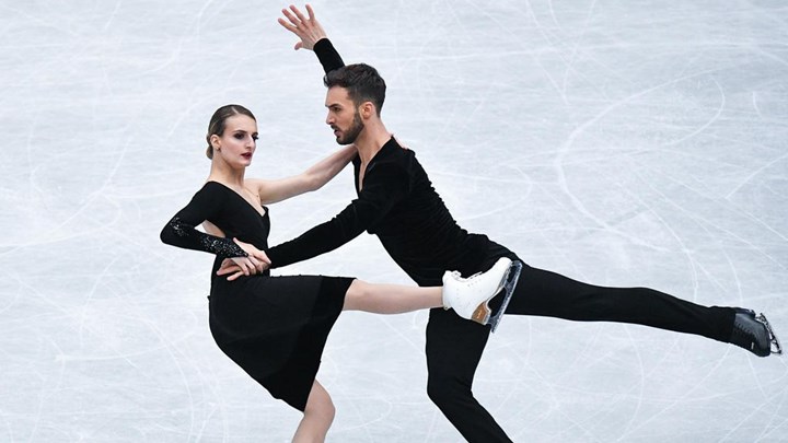 Για τέταρτη φορά παγκόσμιοι πρωταθλητές η Γκαμπριέλα Παπαδάκη με τον Γκιγιόμ Σιζερόν στο καλλιτεχνικό πατινάζ – ΒΙΝΤΕΟ