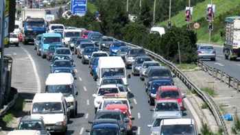 Σε ισχύ τα μέτρα της τροχαίας για το τριήμερο της 25ης Μαρτίου