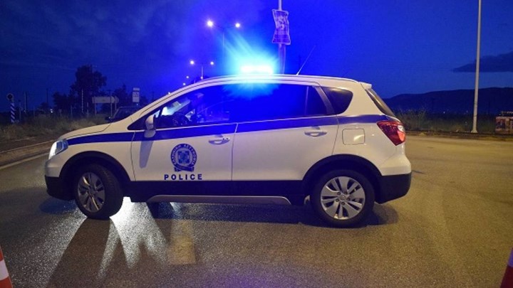 Αστυνομικοί δέχθηκαν επίθεση όταν πήγαν να βοηθήσουν πολίτη