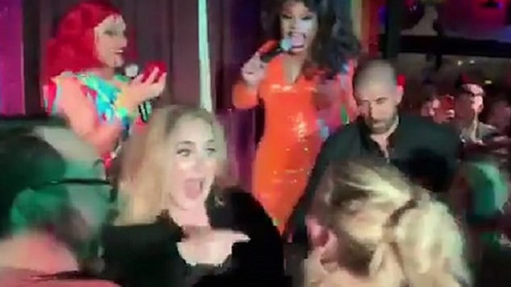 Η άγρια νύχτα της Αντέλ με την Τζένιφερ Λόρενς στη Νέα Υόρκη – ΒΙΝΤΕΟ