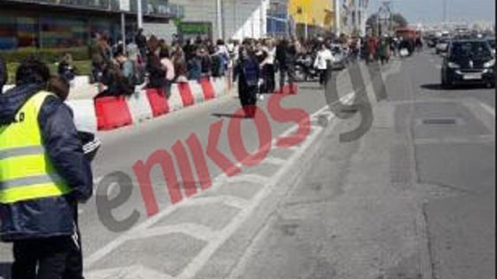 Η ανακοίνωση του εμπορικού κέντρου για τη φωτιά σε σταθμευμένο όχημα στο πάρκινγκ