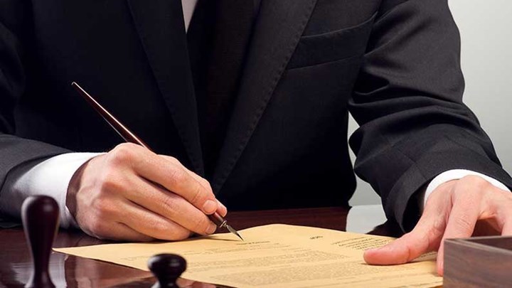 Πώς να αποφύγετε τις παγίδες του φόρου κληρονομιάς – Εφιάλτης τα κρυφά χρέη σε εφορία και τράπεζες