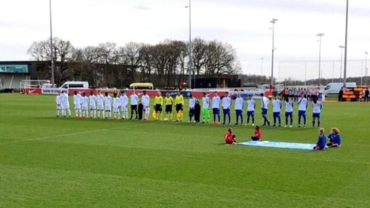 Ιστορικός θρίαμβος της Εθνικής Νέων επί της Αγγλίας