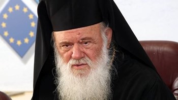 Αρχιεπίσκοπος Ιερώνυμος: Η Παναγία είναι η γέφυρα που θα ανεβάσει τον άνθρωπο στον ουρανό