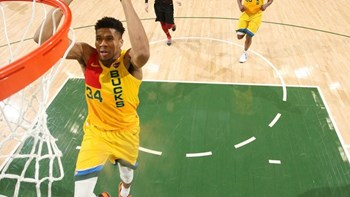 Προελαύνουν οι Μπακς με “μαγικό” Αντετοκούνμπο – ΒΙΝΤΕΟ