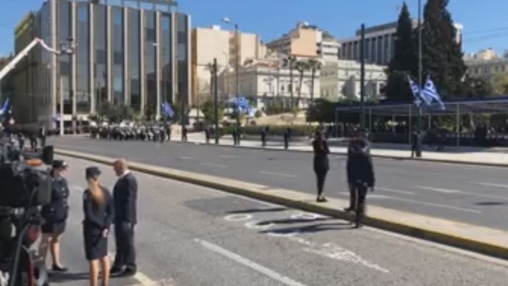 “Μακεδονία Ξακουστή” από την μπάντα του Πολεμικού Ναυτικού – ΒΙΝΤΕΟ