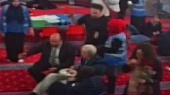 Ποινή φυλάκισης 28 ημερών για την επίθεση με αυγό στον Τζέρεμι Κόρμπιν – ΦΩΤΟ – BINTEO