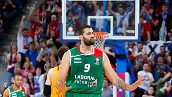 Έγινε… μπύρα ο Μπουρούσης – ΦΩΤΟ