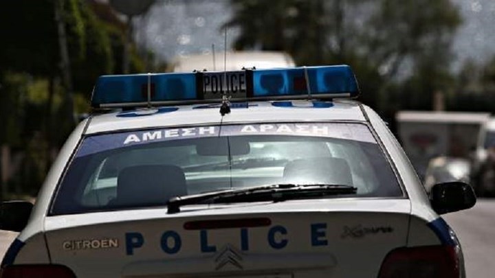 “Αστακός” το σπίτι του 35χρονου στην Κόρινθο – Φόβοι για βεντέτα μετά την αυτοδικία – ΒΙΝΤΕΟ