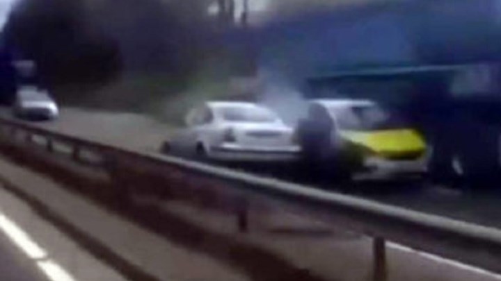 Οδηγούσε ανάποδα σε αυτοκινητόδρομο με μεγάλη ταχύτητα – ΒΙΝΤΕΟ