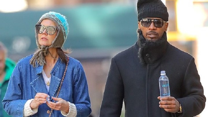 Ο Τζέιμι Φοξ δηλώνει single αλλά εμφανίζεται διαρκώς με την Κέιτι Χολμς – ΦΩΤΟ