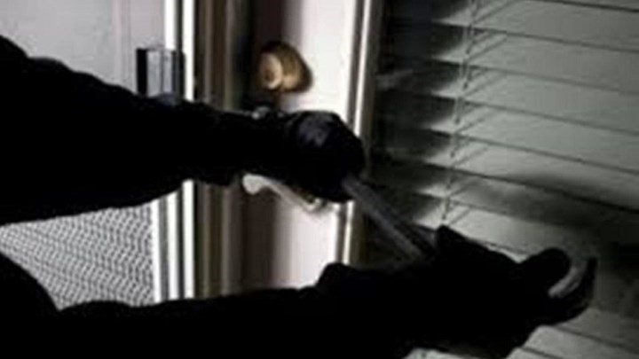 Τρόμος για 72χρονο στη Χαλκίδα – Έδωσε μάχη με ένοπλους ληστές μέσα στο σπίτι