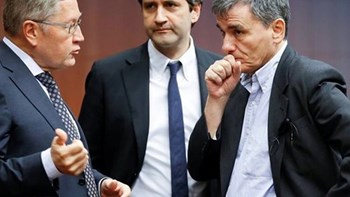 Κοινοτικός αξιωματούχος: Αν δεν τα βρούμε, ραντεβού τον Μάιο για το 1 δισ. ευρώ