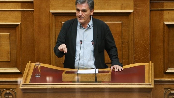 Το tweet του Τσακαλώτου για τον Μητσοτάκη: Οι μεγάλοι ζωγράφοι για να γίνουν μεγάλοι…