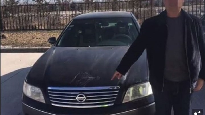 Δίδυμοι μοιράζονταν… το δίπλωμα οδήγησης – Πώς ξεγελούσαν τις Αρχές επί 20 χρόνια