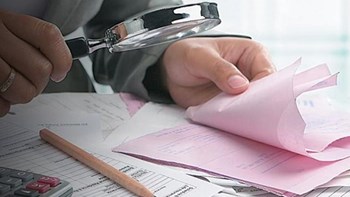 Έβδομη μεταξύ των χωρών της ΕΕ η Ελλάδα στη φοροδιαφυγή – Τι δείχνει έρευνα του Ευρωπαϊκού Κοινοβουλίου