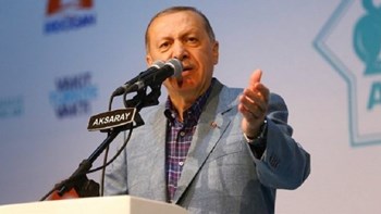 Σε δημοψήφισμα έχει αναγάγει ο Ερντογάν τις τοπικές εκλογές