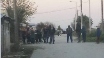 Πυροβολισμοί και συμπλοκές σε καταυλισμό των Ρομά στη Λαμία – ΒΙΝΤΕΟ