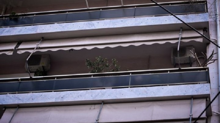 H ολέθρια σχέση του 39χρονου επιχειρηματία με την 32χρονη καλλονή – Τι κρύβεται πίσω από την πτώση του από το μπαλκόνι