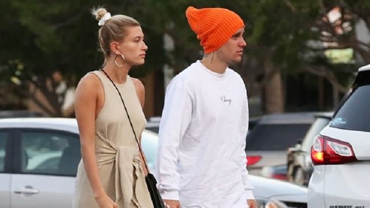 Ο Μπίμπερ δεν μπορεί να κρατήσει τα χέρια του μακριά από τη γυναίκα του – ΦΩΤΟ