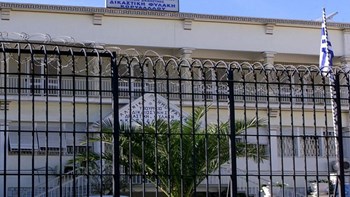 Αρνείται τη συμμετοχή του στη “Mαφία του Κορυδαλλού” ο 65χρονος δικηγόρος