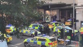 Κι άλλος νεαρός βρέθηκε μαχαιρωμένος στο Λονδίνο