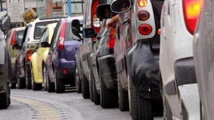 “Σαφάρι” της εφορίας για κομπίνες στα ΙΧ με βουλγαρικές πινακίδες