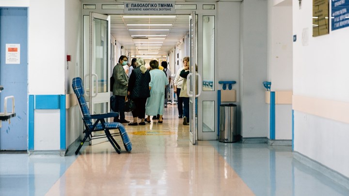 Στην αναμονή οι καρκινοπαθείς – Έως τρεις μήνες για μία ακτινοθεραπεία