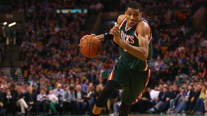 Εξώφυλλο στο “Sports Illustrated” ο Αντετοκούνμπο – ΦΩΤΟ