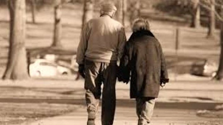 Το ζευγάρι ηλικιωμένων στην Κρήτη δεν… κλέφτηκε ποτέ – Ήταν Πρωτοπριλιάτικο ψέμα