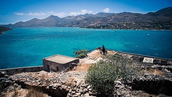 Αλλάζει ο νόμος για τα παραθαλάσσια αυθαίρετα – Όλες οι λεπτομέρειες