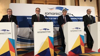 Η ανακοίνωση του Εurogroup  για την Ελλάδα – Σοβαρές προειδοποιήσεις για τον νόμο Κατσέλη