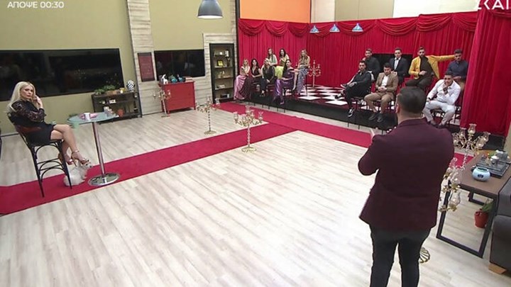 Έξαλλη η Μπακοδήμου με την «έκρηξη» του Παύλου – Ξέφυγε η κατάσταση στο πλατό του Power of Love – ΒΙΝΤΕΟ