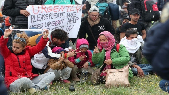Αποχωρούν σταδιακά από τα Διαβατά οι πρόσφυγες