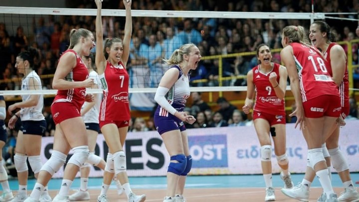 «Ερυθρόλευκη» κυριαρχία στο βόλεϊ γυναικών – Το 9ο κύπελλο της ιστορίας του πανηγύρισε o Ολυμπιακός