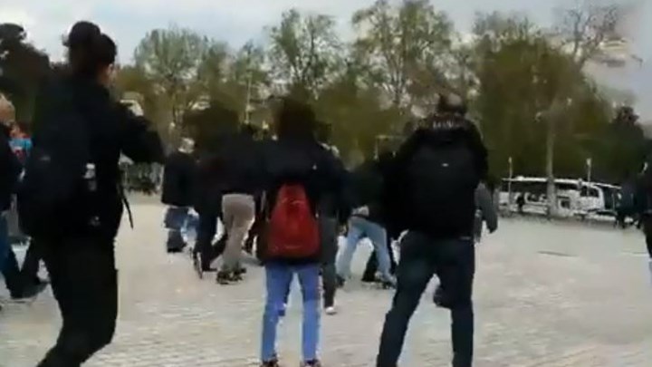 Οπαδοί του ΠΑΟΚ έδιωξαν τον Ψωμιάδη από τη συγκέντρωση για τη Μακεδονία – ΦΩΤΟ-ΒΙΝΤΕΟ