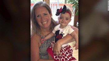 Όσκαρ ανθρωπιάς: Νοσοκόμα υιοθέτησε μωρό που εγκατέλειψε η μητέρα του – BINTEO